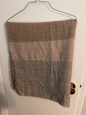 summer & rose Neutral Striped Scarf in Beige, Cream & Gray